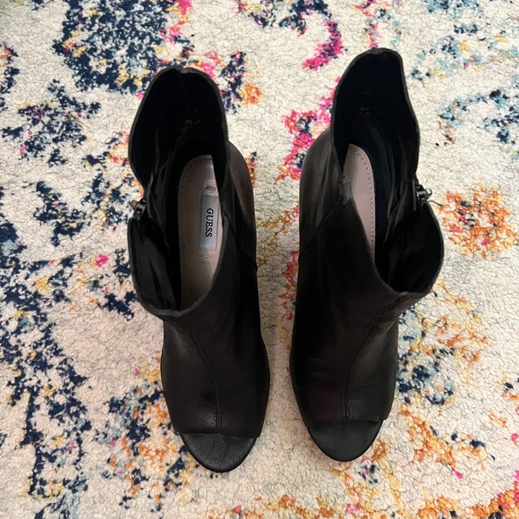 Guess Peep Toe Ankle Bootie - Size 8 - Picture 2 of 6